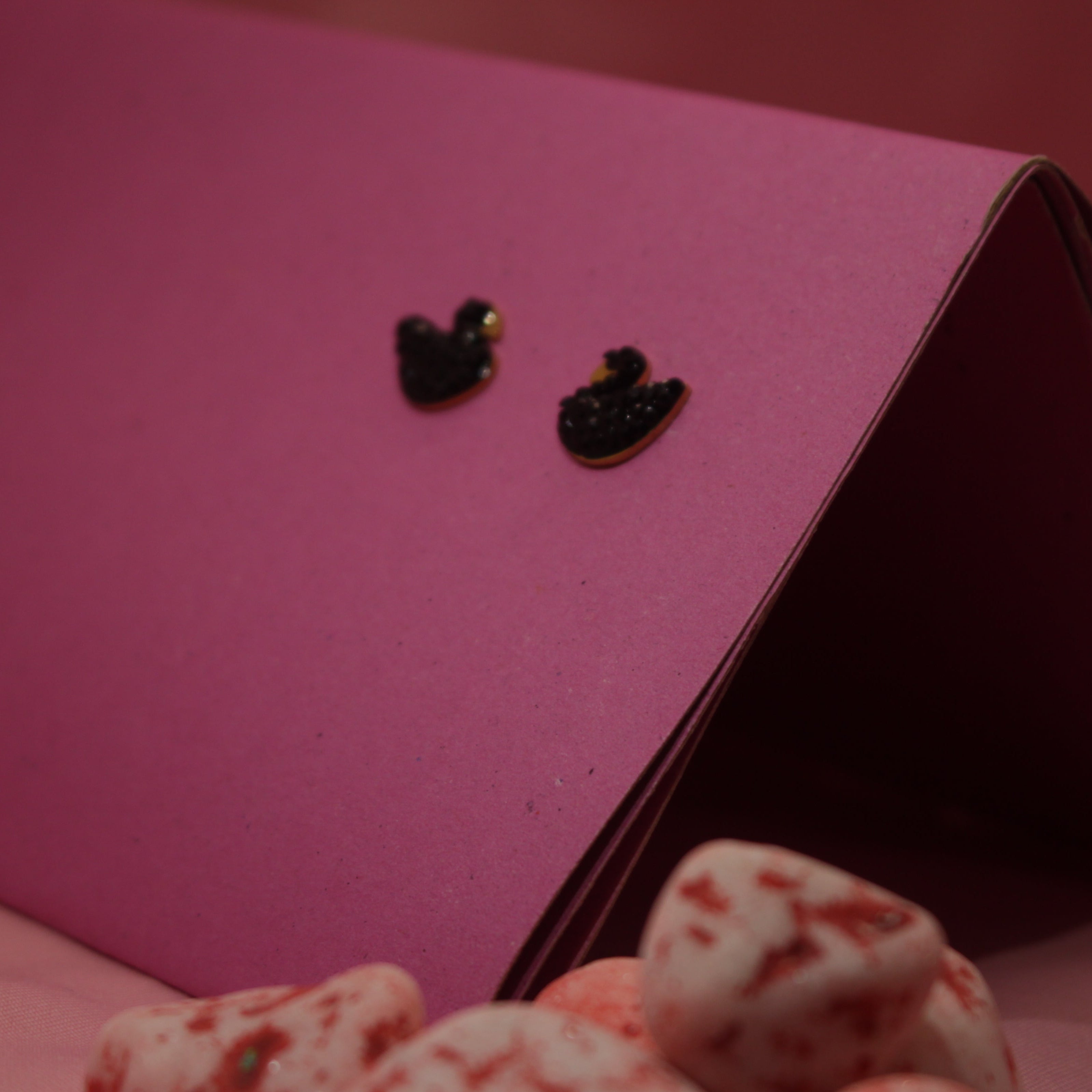 Elegant Black Swan Stud Earrings  Glossy Enamel Stainless Steel